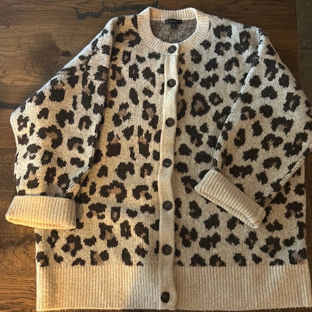 J. Crew oversized Heavy Wool cardigan sweater in Leopard Print sz. XL